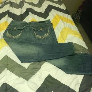 Rock and republic straight slim jeans